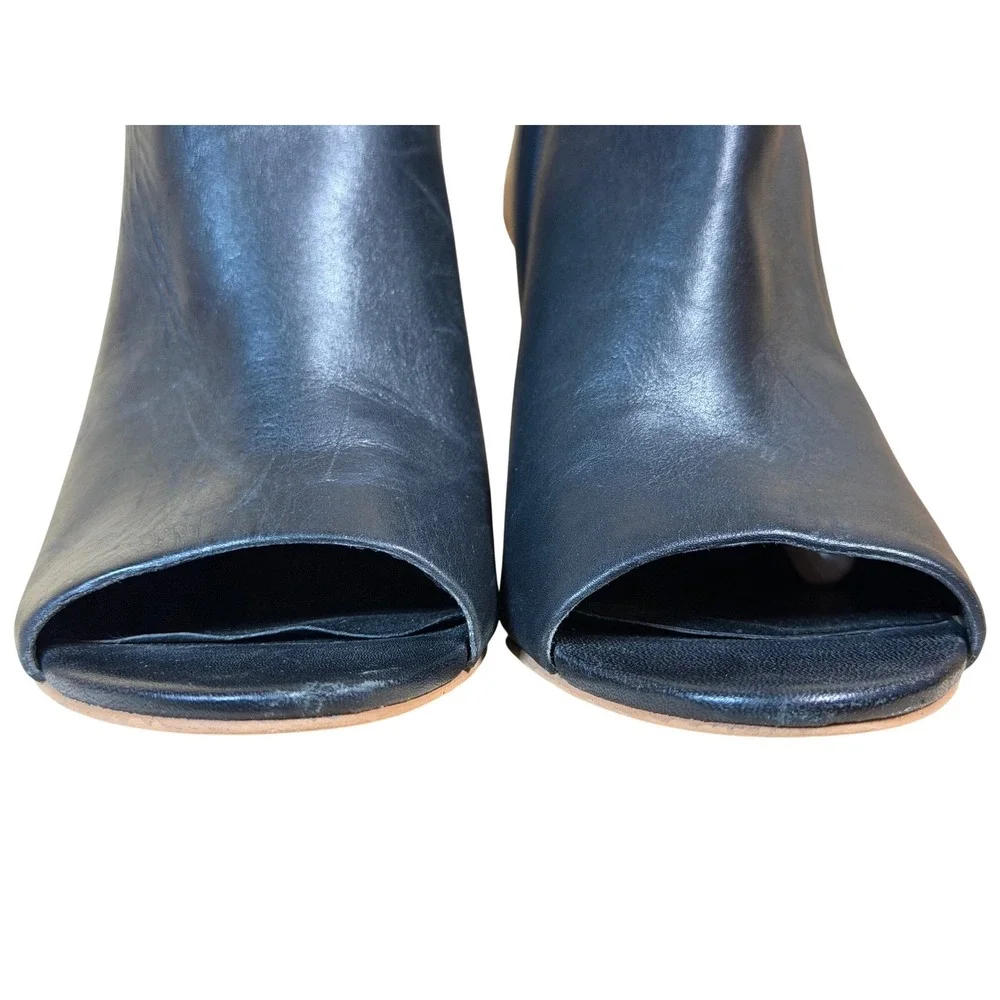 Vince Camuto vince camuto